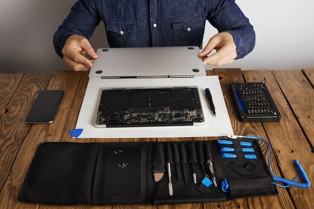 Профессиональный ремонт ноутбуков RedmiBook 15 Pro в Киеве